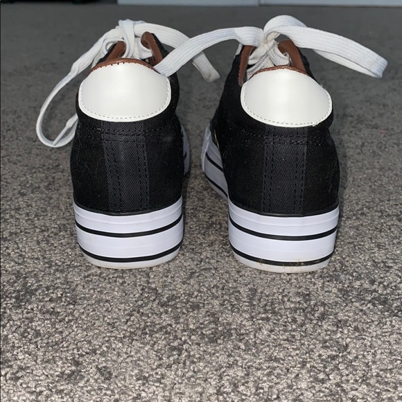 BLACK AND WHITE STYLISH SNEAKERS - Picture 3 of 4
